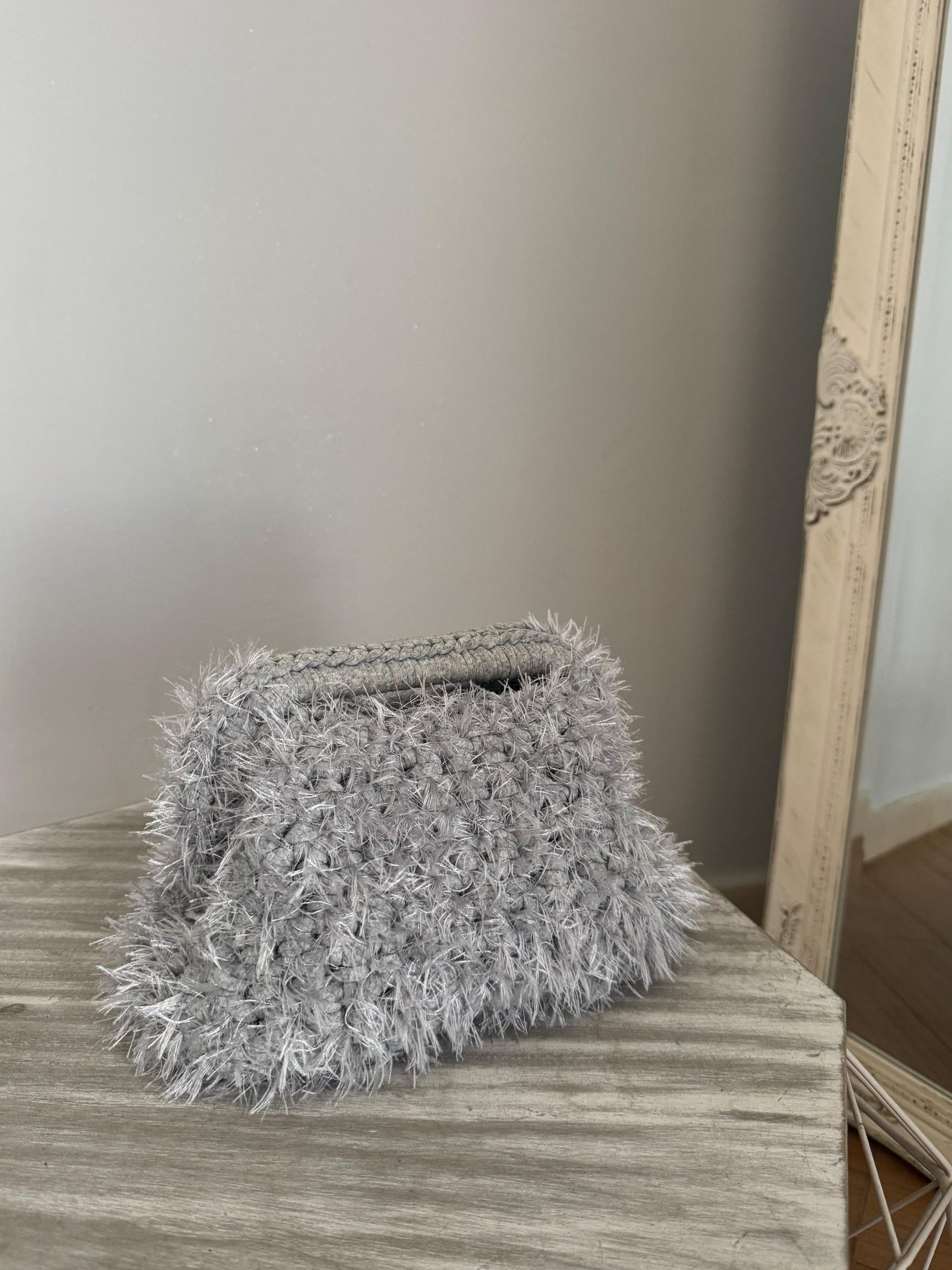 CLUTCH MEDIUM FUR