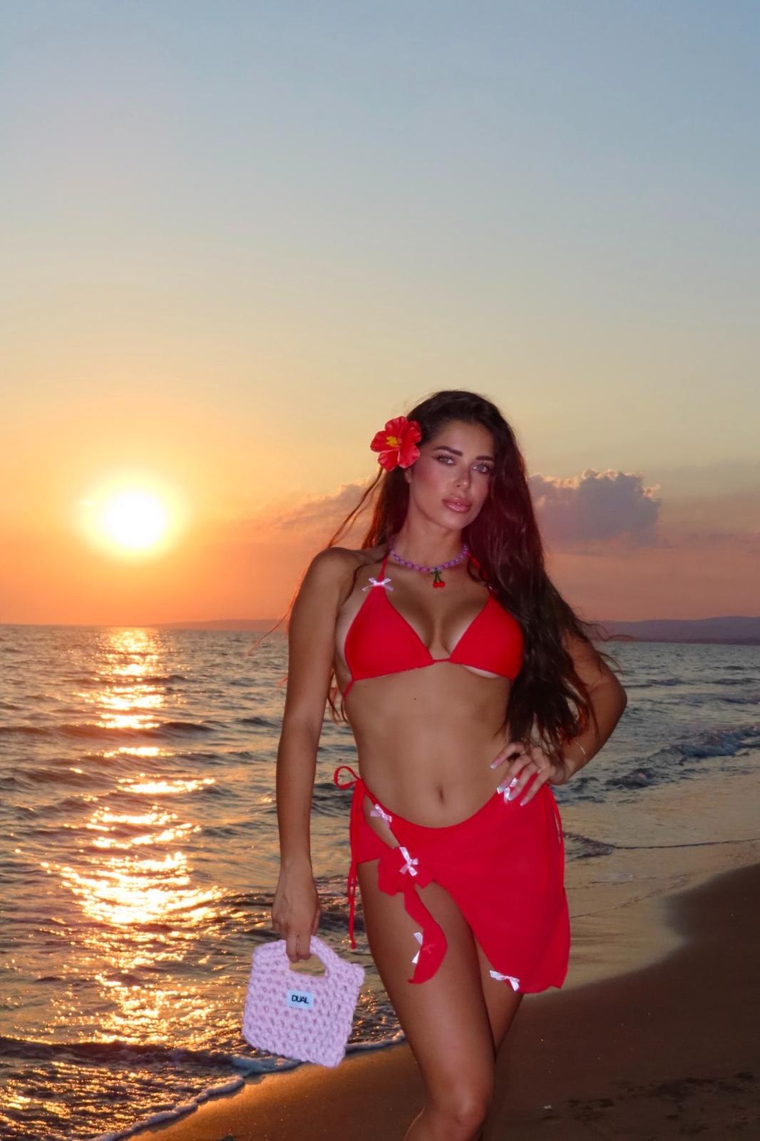 COSTUME ROSSO  BIKINI CON FIOCCHI ROSA E FUNNY CROCHET ROSA