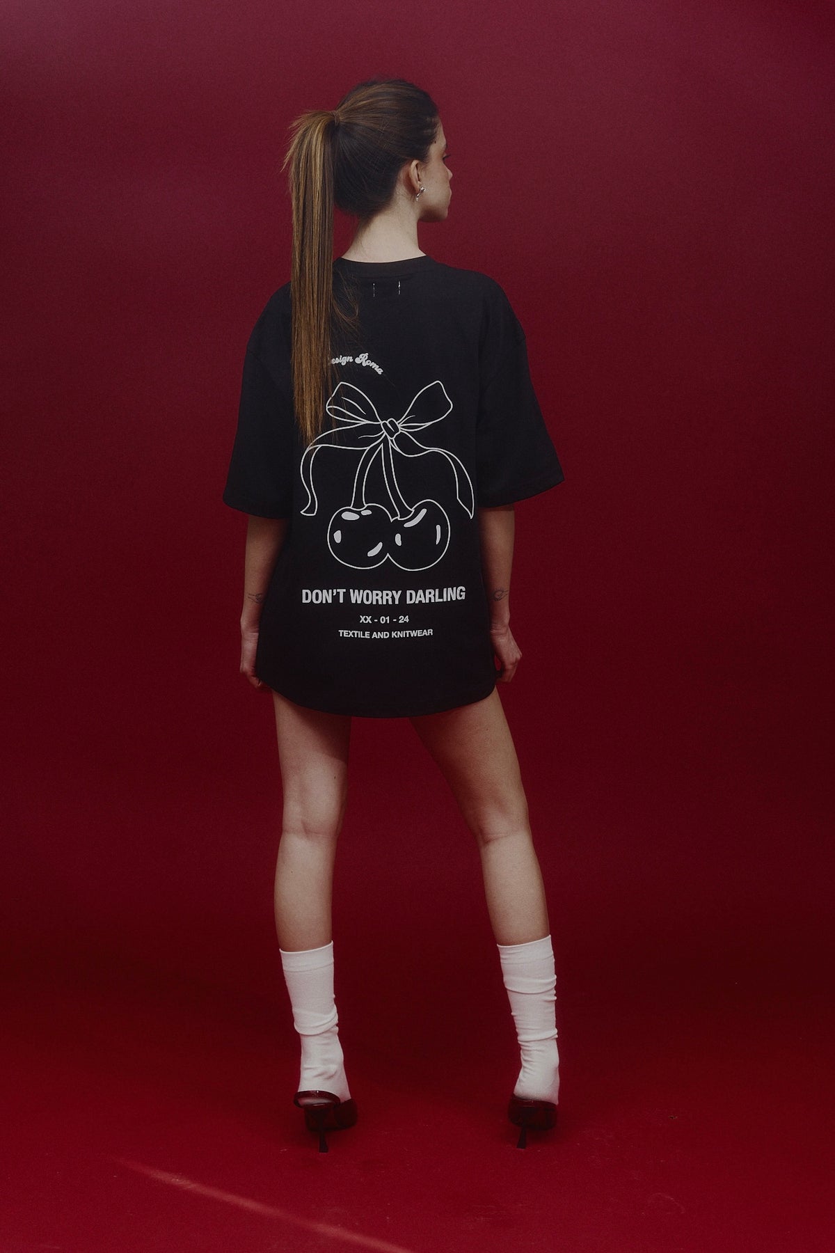 T-SHIRT OVER CHERRY NERA - 100% COTONE ORGANICO