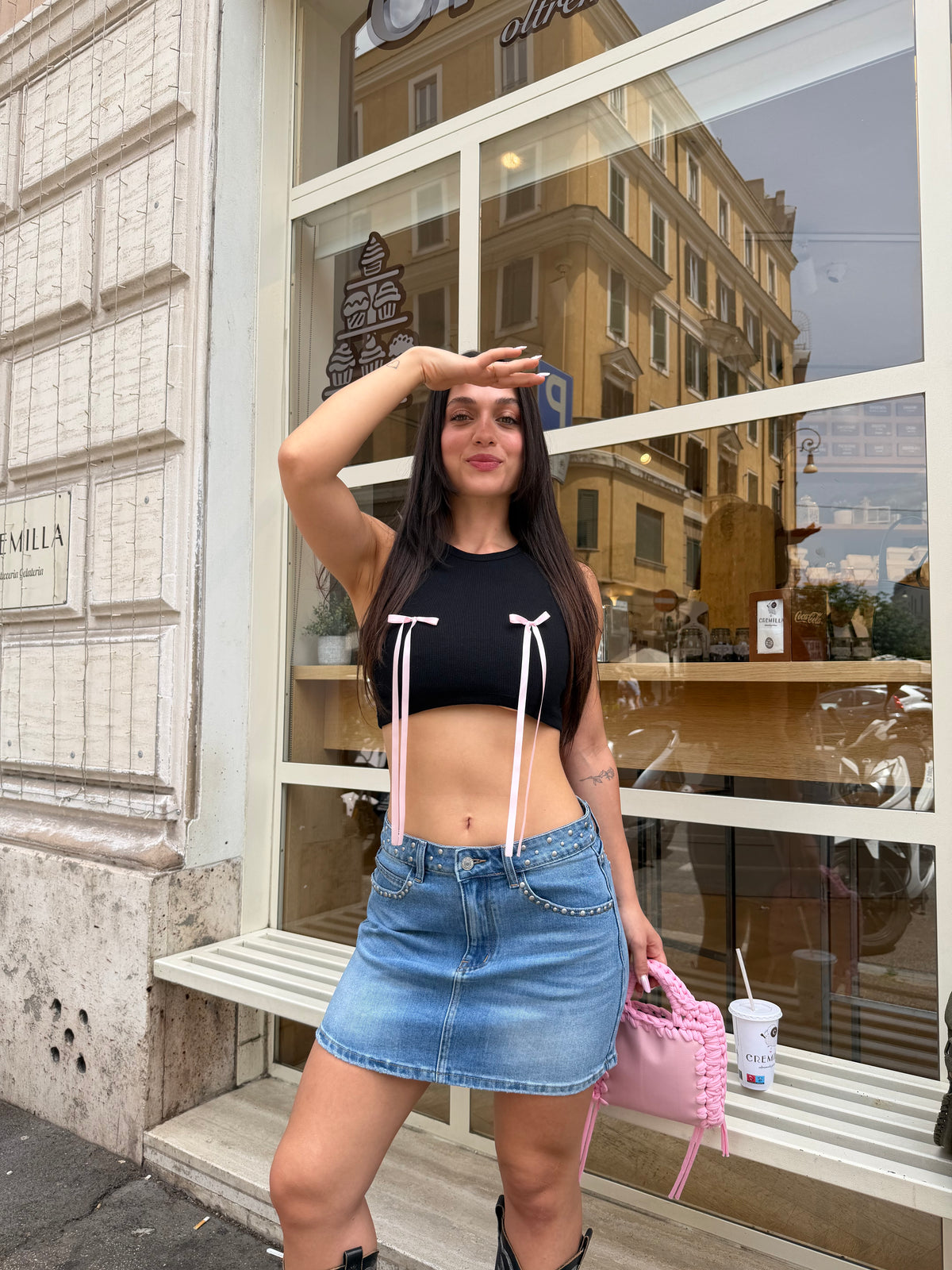 GONNA DENIM JEANS E TOP NERO FIOCCHI ROSA.03
