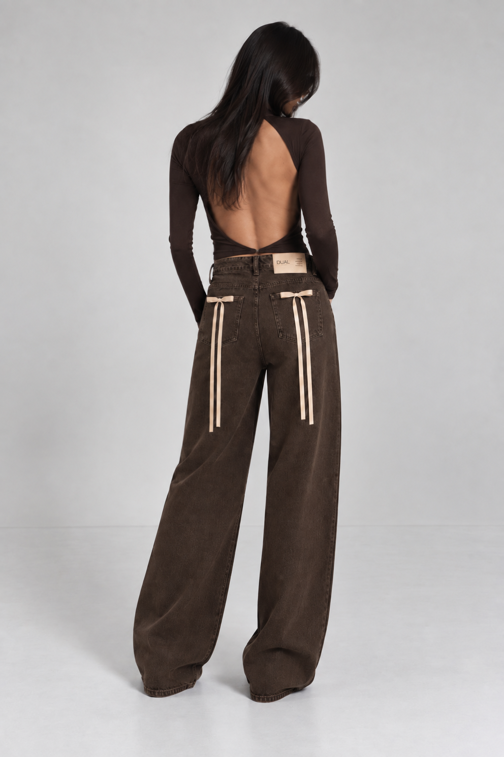 PANTALONI JEANS MARRONI CON FIOCCHI BEIGE