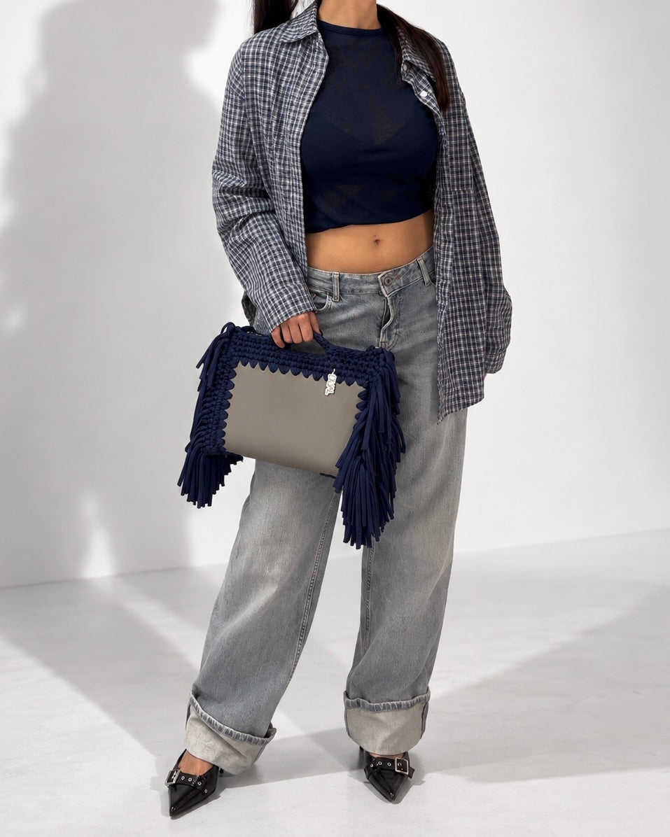 borsa fluffy grigio blu pelle crochet