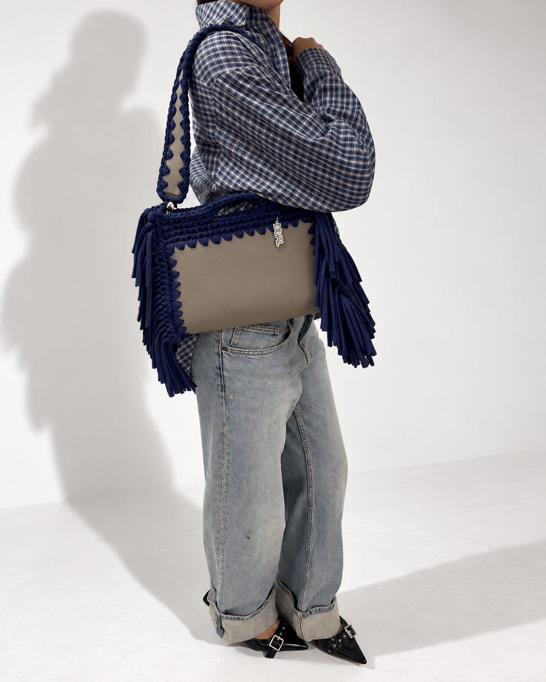 borsa fluffy grigio blu pelle crochet