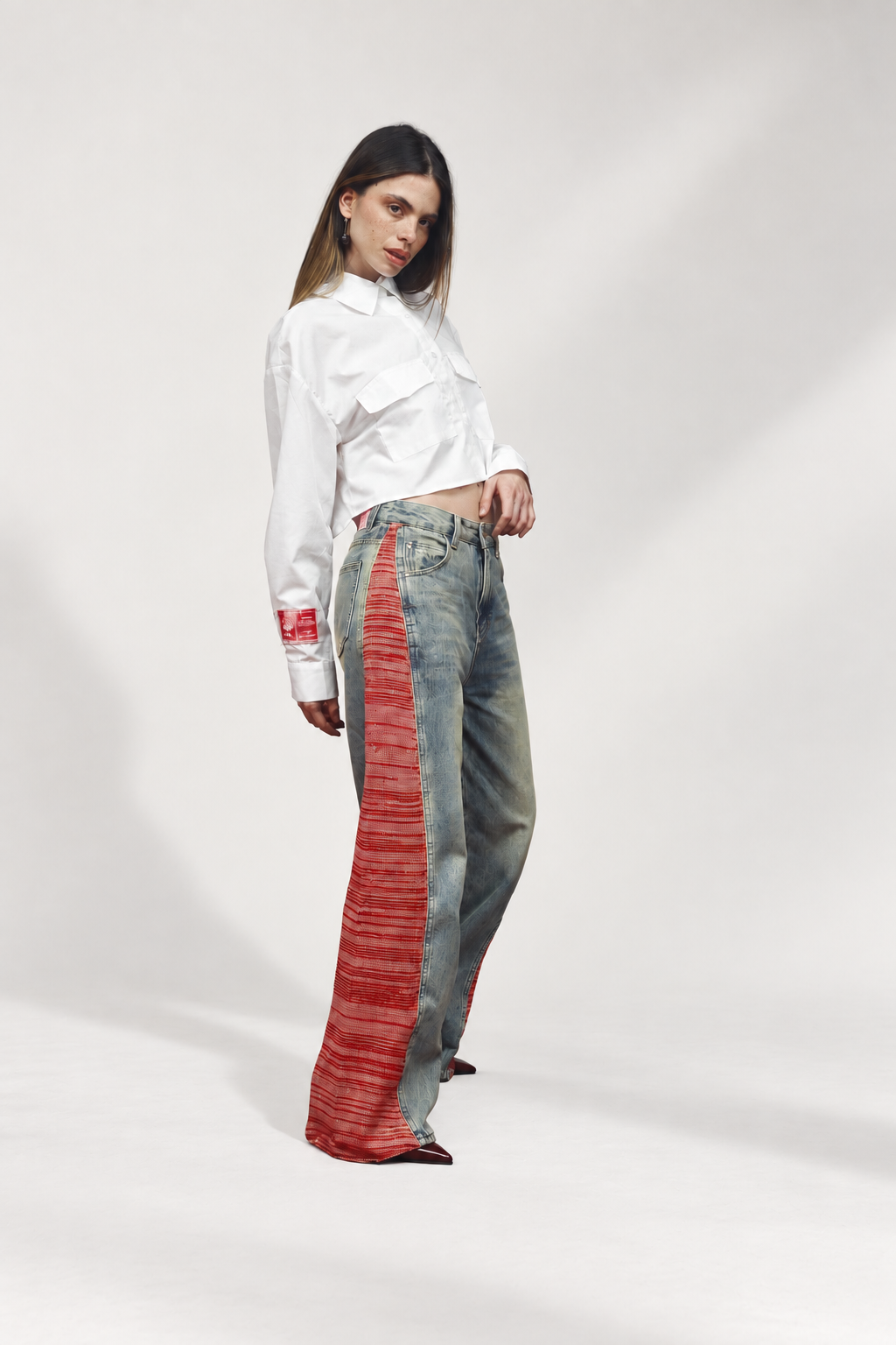 camicia crop lacci jeans maglieria rosa