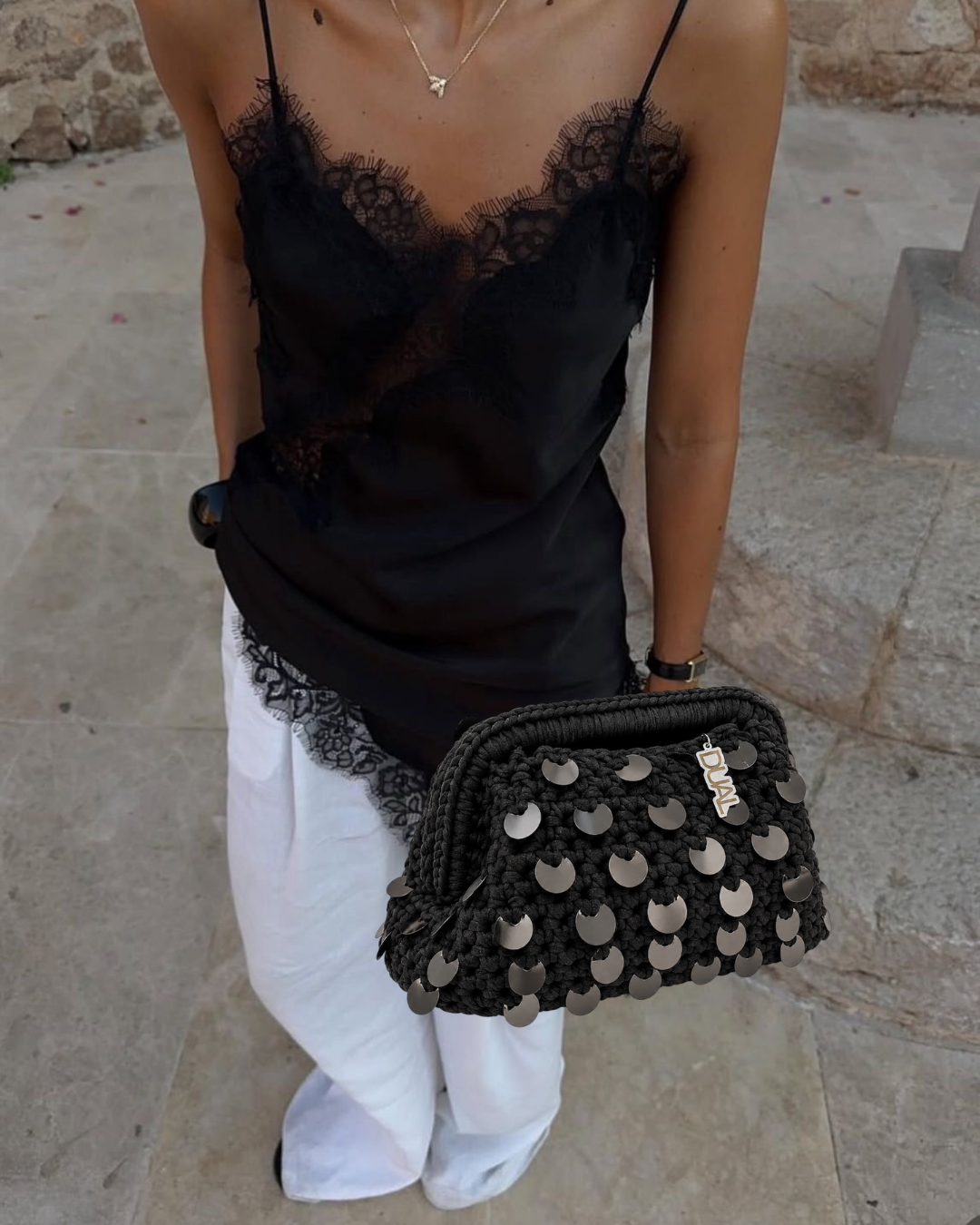 CLUTCH CROCHET PAILETTES